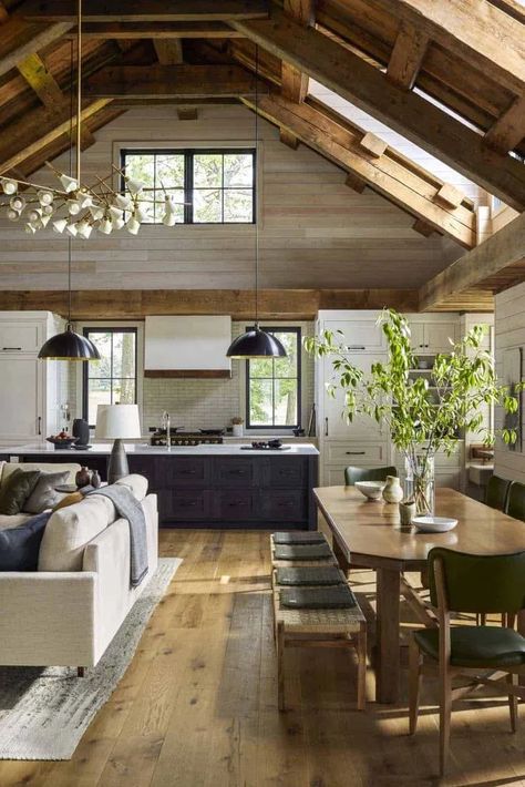 Barndominium Interior, Montana Homes, Farmhouse Barndominium, Casa Vintage, Rustic Retreat, Modern Farmhouse Style, Farmhouse Living, Barndominium, Barn House