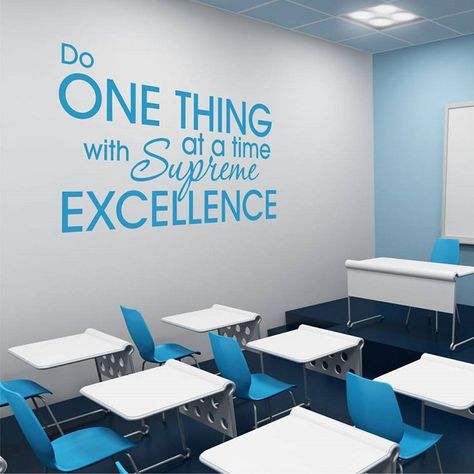 Corporate Training Room, Classroom Interior, Office Wall Design, Training Room, School Interior, Office Branding, Motivational Wall, Corporate Training, Classroom Design