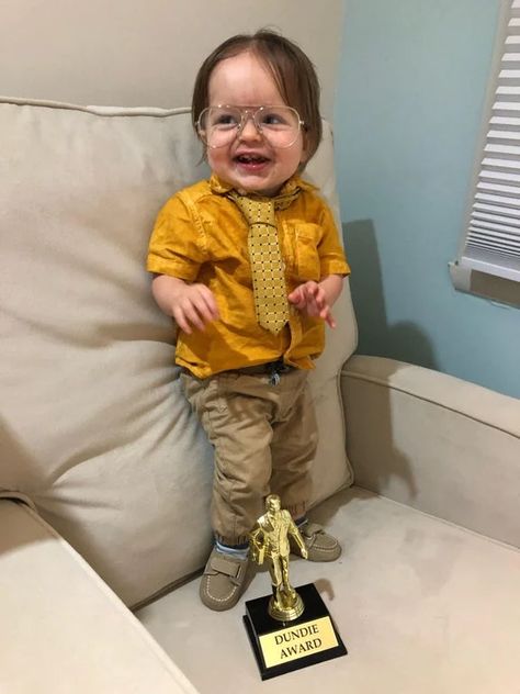 15 Kids' Halloween Costumes That Are The Definition Of Extra – InspireMore Funny Kid Costumes, Childrens Halloween Costumes, Cumpleaños Harry Potter, Regional Manager, Best Halloween Costumes Ever, Black Halloween Dress, Kids Dress Up, Creative Costumes, Toddler Halloween