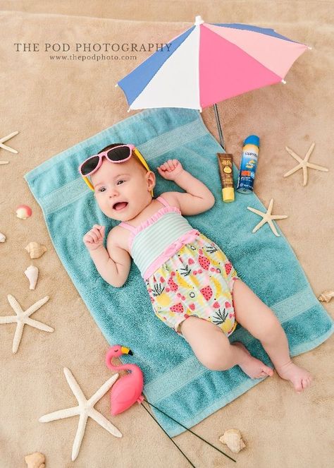 Summer Baby Pictures, Summer Baby Photos, Baby Beach Pictures, Baby Beach Photos, 6 Month Baby Picture Ideas, Photo Bb, Girl Portraits, Baby Boy Newborn Photography, Baby Milestones Pictures