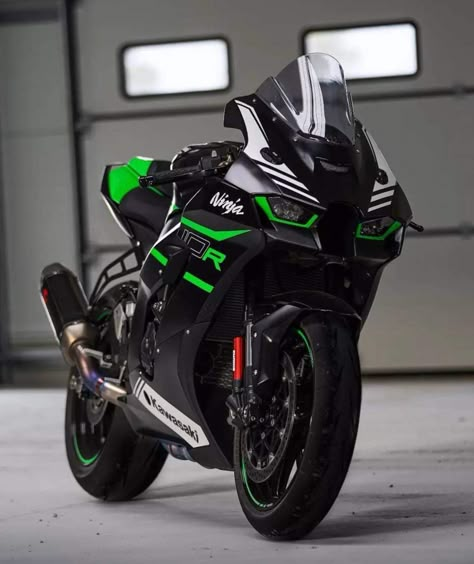 Zx10r Black, Biker Wallpaper, Ninja Bike, Ninja Wallpaper, Kawasaki Zx10r, Kawasaki Bikes, Crotch Rocket, Money Pit, Motorcycle Aesthetic