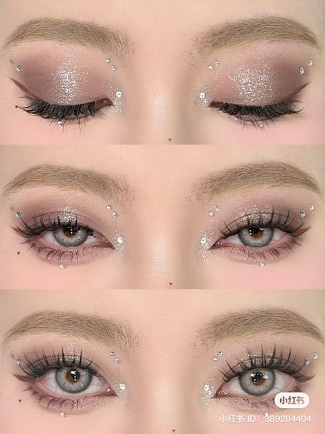 Makeup For Beige Outfit, Make Up With Strass Glitter, Jeweled Makeup Looks, Rhinestone Face Makeup, Strass Makeup Eyes, Pearl Eye Makeup, Douyin Eye Makeup, Pearl Makeup Looks, Gem Makeup