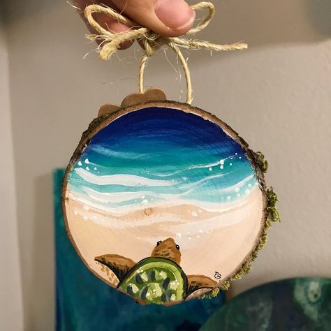 Wood Hand Painted Sea Turtle Beach Hawaii Florida California Mexico Puerto Rico Tropical Bahamas Caribbean Christmas Ornament - Etsy Canada Wood Piece Painting, Drawings On Wood Slices, Acrylic Painting On Wood Ideas, Drawing On Wood Ideas, Relaxing Paintings, Wood Painting Ideas, Caribbean Christmas, Fripp Island, Wood Paintings