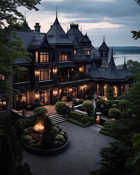 Mansion Aesthetic, Gothic Mansion, Human Base, Base Ideas, Mansion Exterior, Luxury Houses Mansions, Homes Exterior, Dark House, Dream Life House