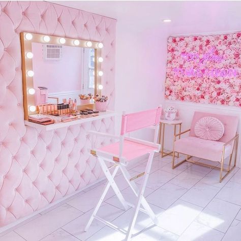 (paid link) THE MAKEUP ROOM - tidy Cosmetics | Makeup Expert Mua Room, Makeup Studio Ideas, Makeup Room Design, Beauty Shop Decor, Ruangan Studio, Makeup Studio Decor, Beauty Room Salon, Esthetician Room Decor, Esthetics Room