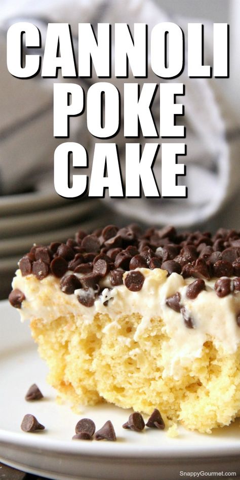 Cannoli Poke Cake, Cannoli Dessert, Easy Cannoli, Homemade Cannoli, Yellow Cake Mix Recipes, Italian Cannoli, Cannoli Cake, Cake Mix Desserts, Italian Dessert