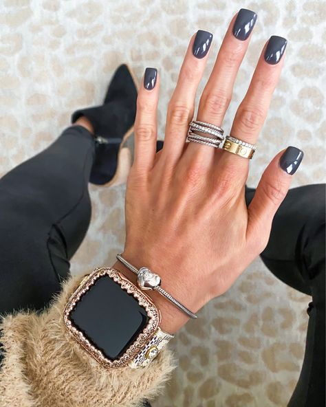 Dip Fingernails, November Nails, Nail Color Trends, Tree Nails, Her Nails, Style 2023, Opi Nail Lacquer, Pretty Faces, Dark Nails