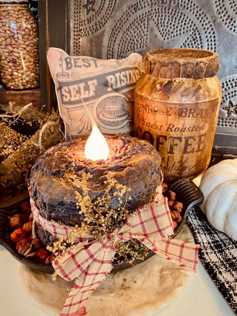 How to repurpose toilet paper roll into DIY Primitive Grubby Toilet Paper Candle Cake Craft Light Lamp Primitive Fall Tree, Easy Primitive Crafts Diy, Primitive Decor Diy, Diy Primitive Candles, Toilet Paper Candles, Primitive Diy Crafts, Primitive Crafts Diy, Diy Primitive Decor, November Projects