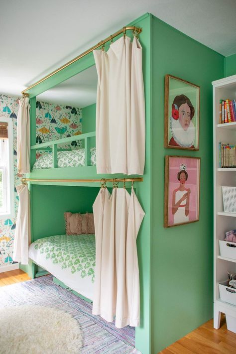 Shared Loft Bedroom, Girls Bedroom Ideas Little Shared Bunk Beds, Diy Bunk Bed House, 2 Beds Girls Room, Bunk Bed Room Ideas Teen, Bunk Bed Makeover Diy, Easy Bunk Beds Diy, Bunk Bed Nook Built Ins, Girls Room Two Beds