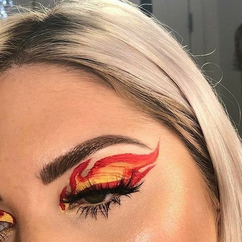 Beauty Moodboard, Fire Queen, Fire Makeup, Halloween Makeup Clown, Cute Halloween Makeup, Eye Makeup Designs, Creative Eye Makeup, Crazy Makeup, Creative Makeup Looks