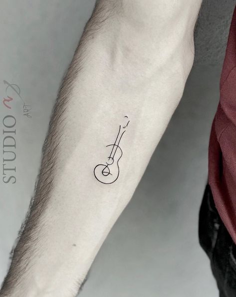 Line Art Guitar Tattoo, One Line Guitar Tattoo, Minimalistic Guitar Tattoo, Guitar Tatoos Small, Mini Guitar Tattoo, Fine Line Guitar Tattoo, Minimalist Guitar Tattoo, Minimal Music Tattoo, Mini Tattoos Music