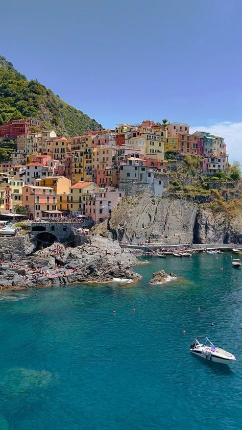 Europe Mood Board, Country To Visit, Italy Vibes, Beautiful Countries, Genoa Italy, Pretty Views, Garda Italy, Villefranche Sur Mer, Dream Vacations Destinations