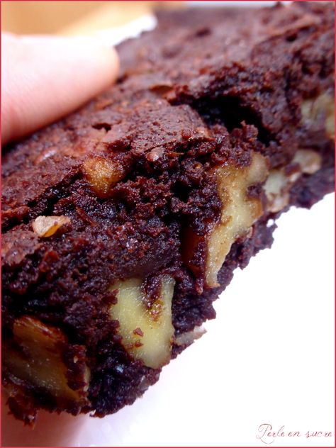 Brownie vegan {sans oeufs, sans lait, sans gluten} Dessert Sans Gluten Sans Lactose, Brownie Vegan, Diet Desserts Recipes, Patisserie Vegan, Biscuits Diététiques, Dessert Vegan, Lactose Free Diet, Easy Chocolate Chip Cookies, Healthy Vegan Desserts