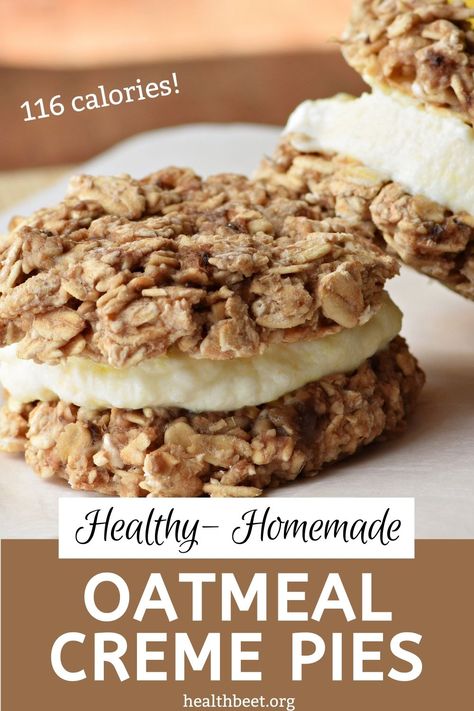 Skinny Banana Oatmeal Creme Pie Two Ingredient Cookies, Low Calorie Oatmeal, Healthy Protein Desserts, Oatmeal Cream Pie, Healthy Pie Recipes, Creme Pie, Oatmeal Creme Pie, Iced Oatmeal Cookies, More Nutrition