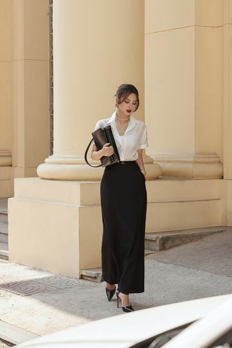 Short Buttoned Sheer Blouse - Customize / White White Short Sleeve Button Up Outfit, Sheer Button Up Blouse Outfit, Short Sleeve Button Up Outfit, White Blouse Outfit Classy, Woman Aesthetic Outfit, Blouse Outfit Classy, Women Blouses Fashion Classy, Italian Woman Aesthetic, White Blouse Outfit