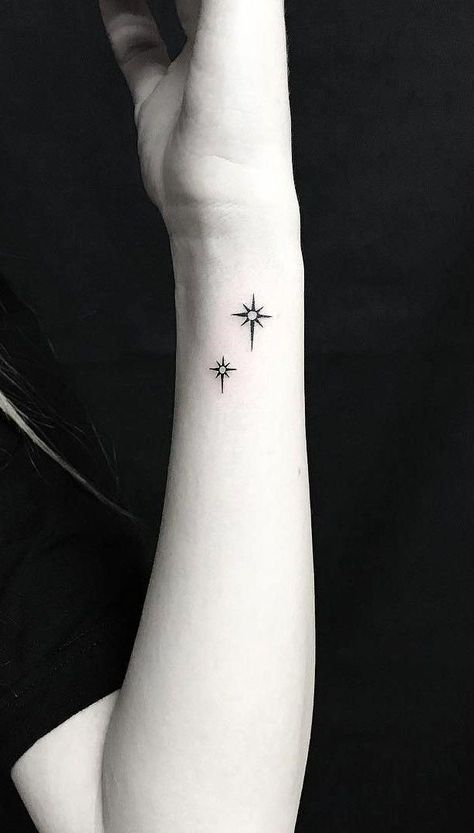 Star Tattoo On Wrist, Tato Minimal, Tattoo Placements, Cool Wrist Tattoos, Hamsa Tattoo, Star Tattoo Designs, Inspiration Tattoos, Star Tattoo, Disney Tattoo