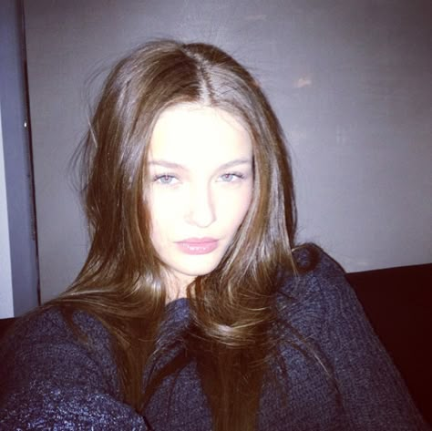 Kristina Romanova, Brown Hair, Social Network, No Instagram, At Home, Hair