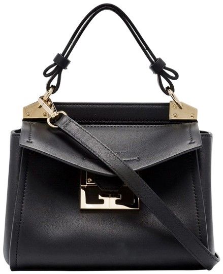 Givenchy Bags, Shoulder Bag Black, Trends 2022, Mini Shoulder Bag, Bags Mini, Cloth Bags, Smooth Leather, Wedding Accessories, Mini Bag