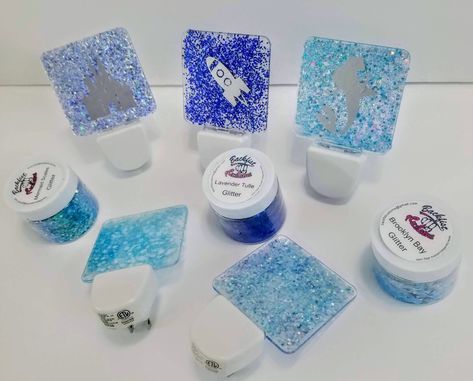 Diy Dollar Tree Night Light, Diy Night Light Ideas, Dollar Tree Night Light Ideas, Nightlight Ideas, Dollar Store Diys, Broadway Party, Resin Craft Ideas, Diy Night Light, Nite Lights