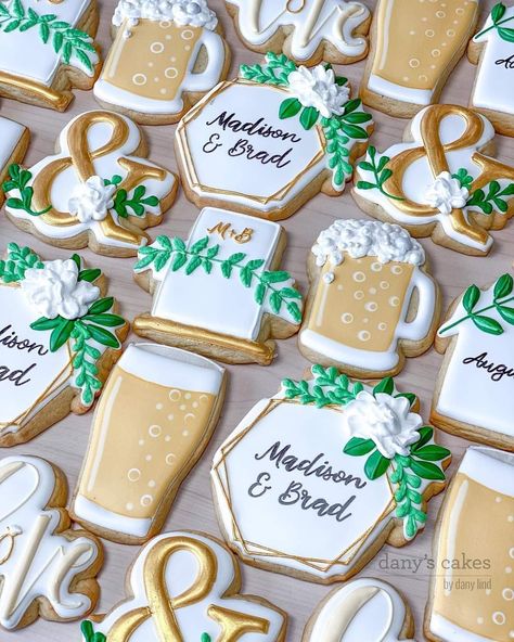 Stock The Bar Party Food, Brews And Bubbly Engagement Party, Brews And I Dos, Pizza And Brews Before I Do Decor, Stock The Bar Cookies, Bubbles And Brews Cookies, Love Is Brewing Cookies, Brewery Engagement Party, Beer Cookies