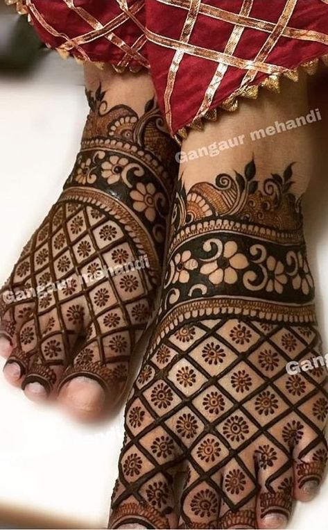 Top 51+ Leg Mehndi Designs (Latest and Trending) | ShaadiSaga Mehndi Designs Finger, Henna Hand Designs, Rajasthani Mehndi Designs, Indian Mehndi Designs, Leg Mehndi, मेहंदी डिजाइन, Eid Mehndi Designs, New Bridal Mehndi Designs, Legs Mehndi Design