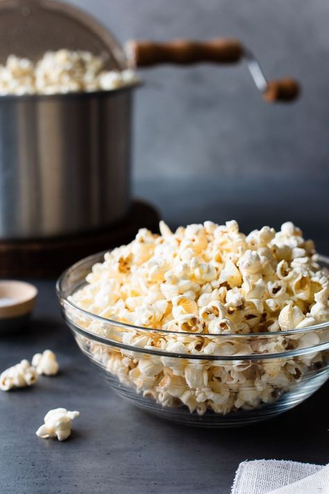 Popcorn Healthy, Snacks Homemade, Stovetop Popcorn, Healthy Popcorn, 200 Calorie, Snacks Under 100 Calories, Smart Snacks, 100 Calorie Snacks, 100 Calorie