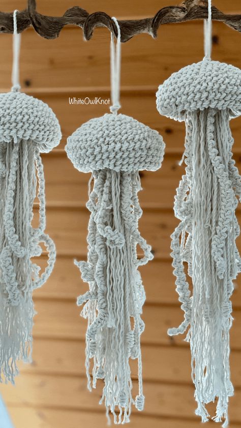 Macrame Jellyfish, Step By Step Macrame, Dream Catcher Crochet, Wall Hanging Dream Catcher, Diy Jellyfish, Home Decor Macrame, Pattern Step By Step, Hanging Craft Ideas, Crochet Dreamcatcher