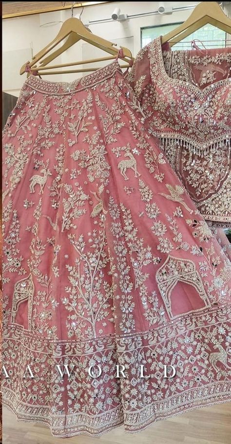 Latest Bridal Lehenga Designs, Best Indian Wedding Dresses, Bridal Lehenga Designs, Latest Bridal Lehenga, Trendy Outfits Indian, Lehenga Designs Simple, Fancy Sarees Party Wear, Traditional Indian Dress, Pink Lehenga