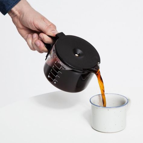 How to Make A Really Good Cup of Drip Coffee | FWx Drip Coffee Recipe, Best Drip Coffee Maker, Espresso Machine Reviews, Best Espresso Machine, Coffee Varieties, Popular Drinks, Best Espresso, Espresso Makers, How To Make Coffee