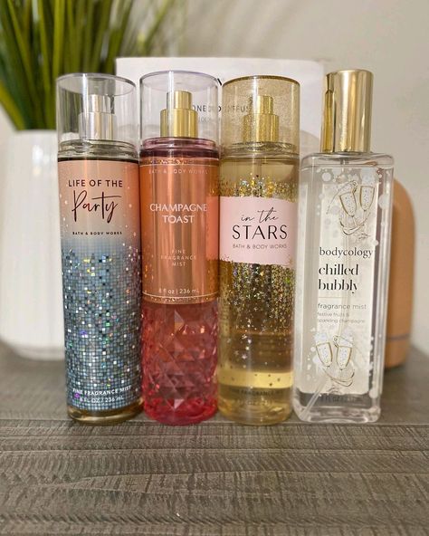 Bath And Body Works Collection Organizing Ideas, Bath Body Works Lotion, Girly Tips, Makeup Tuts, Victoria Secret Body Mist, Expensive Perfume, Workout Inspo, Hygiene Tips, Bath Body Works Candles