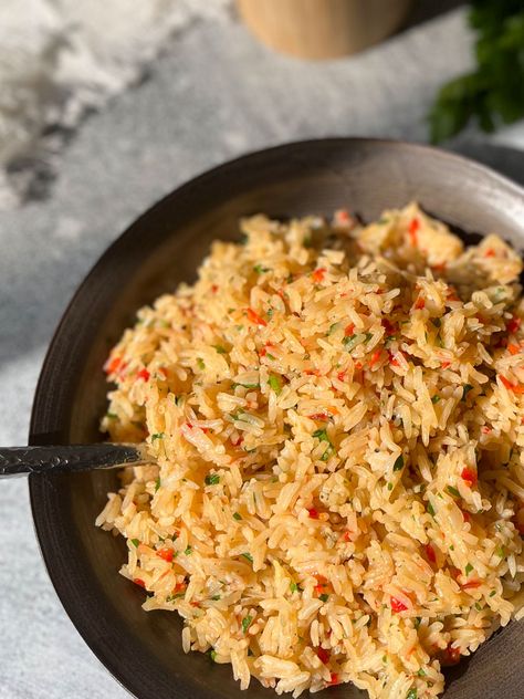 Outback Seasoned Rice, Outback Rice Recipe, Longhorn Rice Pilaf Recipe, Longhorn Rice, Longhorn Steakhouse Rice Pilaf Recipe, Steakhouse Rice, Chile Relleno Casserole Recipe, Grains Recipes, Rice Pilaf Recipe