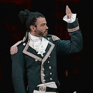 𝙢𝙖𝙧𝙦𝙪𝙞𝙨 𝙙𝙚 𝙡𝙖𝙛𝙖𝙮𝙚𝙩𝙩𝙚 (𝙙𝙖𝙫𝙚𝙚𝙙 𝙙𝙞𝙜𝙜𝙨). Daveed Diggs Lafayette, Thomas Jefferson Hamilton, Hamilton Background, Hamilton Characters, Lafayette Hamilton, Jefferson Hamilton, Dragonriders Of Pern, Marquis De Lafayette, Hamilton Cast