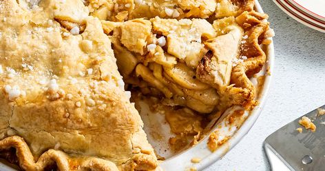 Best Ever Apple Pie, Bourbon Apple Pie, Making Apple Pie, Best Apples For Baking, Baking Pie, Best Apple Pie, Apple Pie Recipe, Baked Apple Pie, King Food