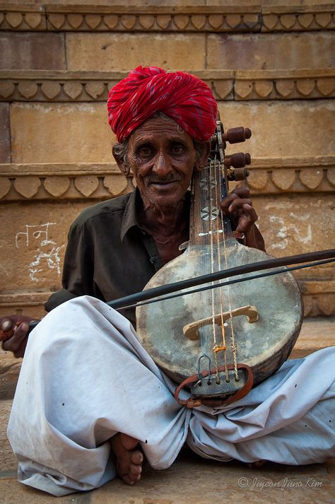 Ethiopia People, Street Photography People, Human Figure Sketches, Street Musician, Indian People, India Culture, India Photography, Jaisalmer, Figure Sketching