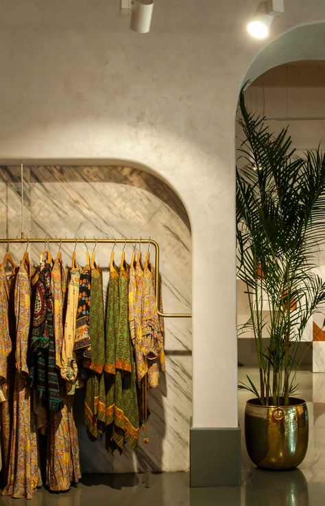 Discover the secrets of merging Fashion & Architecture into a Retail space - DSGN arcHive Anita Dongre Store Interiors, Sabyasachi Boutique Interior, Lehenga Showroom Interior, Lehnga Showroom Interior Design, Clothes Showroom Interior Design Indian, Fashion Architecture, Mumbai City, Ritu Kumar, Retail Interior Design