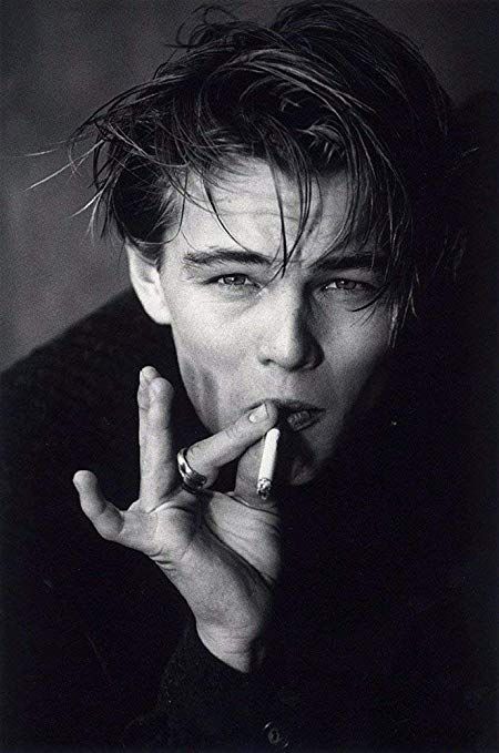 Mens Messy Hairstyles, Happy Birthday Leo, Leonard Dicaprio, Leonardo Dicaprio 90s, Marlon Teixeira, Young Leonardo Dicaprio, Photographie Portrait Inspiration, Leo Dicaprio, Soft Grunge