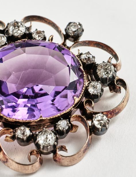 Gemstone Brooch, Brilliant Cut Diamond, Oval Cut, 19th Century, Gemstone Jewelry, Diamond Cuts, 18k Gold, Amethyst, Diamonds