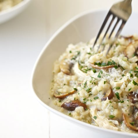 This mushroom and chicken risotto recipe combines browned mushrooms, chicken breast and aborio rice for a deliciously creamy, easy meal. Chicken Risotto Recipe, Mushroom And Chicken, Risotto Recipes Chicken, Mushroom Risotto Recipes, Chicken Risotto, Risotto Recipe, Mushroom Risotto, Risotto Recipes, Gordon Ramsay