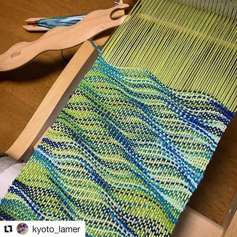 Inkle Weaving Patterns, Rigid Heddle Weaving Projects, Weaving Patterns Loom, Rigid Heddle Weaving Patterns, Weaving Patterns Design, Saori Weaving, Weaving Machine, Weaving Loom Diy, Inkle Weaving