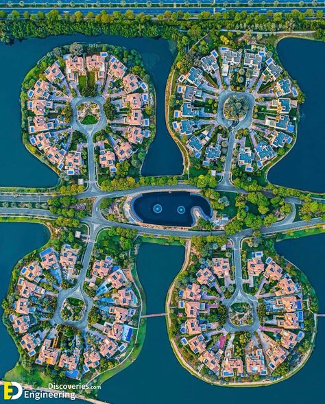 35 Most Amazing Photos In Dubai | Engineering Discoveries Photos In Dubai, Garden Town, Building Front Designs, Artificial Island, Eco City, Airport Design, Business Hub, Dubai City, Green Architecture