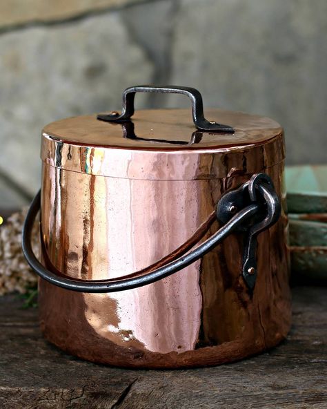 The new copper pieces is this incredible large French stockpot.   a true heirloom. C. 1850, Mini Gadgets, Copper Utensils, Copper Design, Copper Kettle, Copper Cookware, French Kitchen, Copper Pots, Copper Kitchen, Copper And Brass