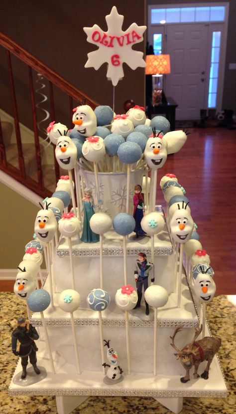 Disney Frozen Cake Pop Tower Frozen Cakepops, Frozen Cake Pops, Olaf Cake, Disney Frozen Cake, Frozen Theme Cake, Frozen Bday Party, Disney Frozen Birthday Party, Ice Cream Cakes, Disney Frozen Party