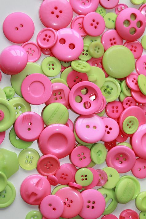 Buttons Aesthetic, Cosmo And Wanda, Green Colours, Green Neon, Pink Neon, Button Art, World Of Color, Pink Love, Green Aesthetic