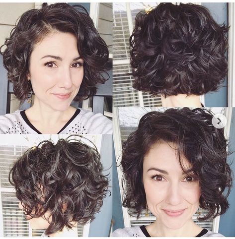 Short Curly Hairstyles For Women, Short Curly Hairstyles, Short Women, Popular Haircuts, Short Wavy Hair, Curly Hair With Bangs, Curly Bob Hairstyles, Penteado Cabelo Curto, Cute Hairstyles For Short Hair