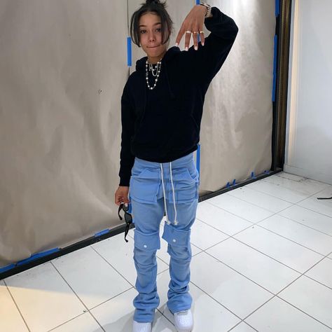 Coi Leray Outfits, Cybery2k Fashion, Tomboy Aesthetic, Coi Leray, Women Street, Classic Wardrobe, Streetwear Fashion Women, Men Fashion Casual Outfits, New Energy