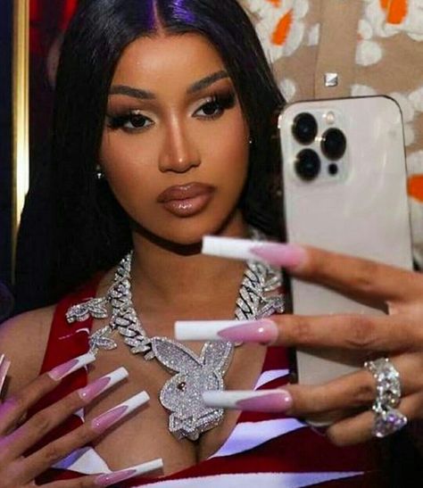 Cardi B Album, Boujee Lifestyle, Cardi B Nails, American Nails, Queen Nails, Makeup Obsession, Expensive Jewelry, Baddie Hairstyles, Signature Look