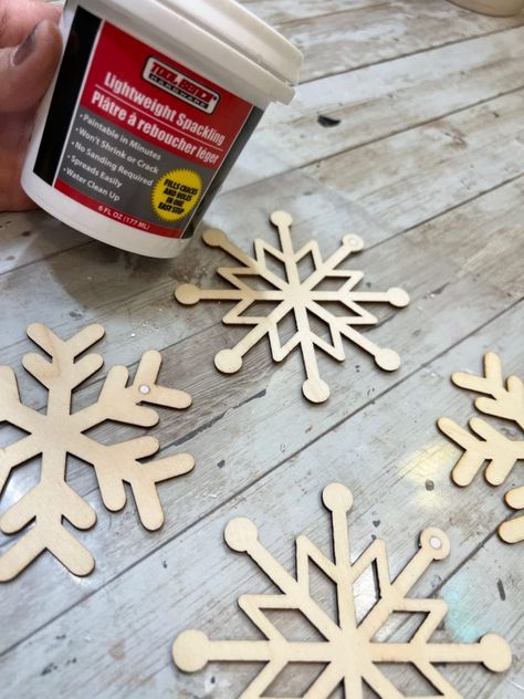 DIY Gingerbread Cookie Snowflakes - Creating Through Chaos Wooden Christmas Balls Diy Ornaments, Diy Gingerbread Poinsettia, Diy Christmas Snowflake Ornaments, Primitive Holiday Decor, Dollar Tree Snowflakes Diy, S’more Ornament Diy, Diy Faux Gingerbread Cookies, Diy Gingerbread Christmas Tree Decorations, Gingerbread Diy Christmas Decor