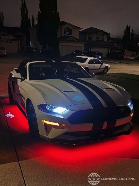 Car With Neon Lights, Car With Lights Under, Underglow Car Aesthetic, Car Led Lights Outside, Cars With Underglow, Under Car Lights, Car Led Lights Exterior, Car Neon Lights, Led In Car