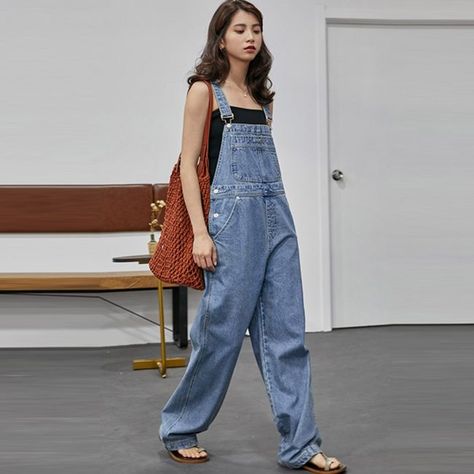 Jumper Pants Outfit Denim 90s, Jumper Pants Outfit Denim, Jumper Pants Outfit, Cheap Jumpsuits, Jumper Outfit, Washed Denim, Japan Fashion, Denim Jumpsuit, Casual Girl