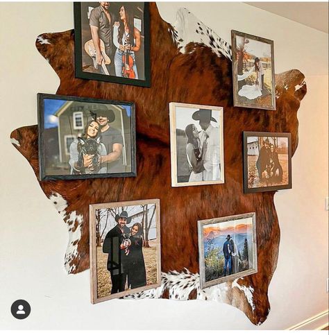 Cowboy House, Room Sofa Design, Western Living Room Decor, Western House, Home Decorations Ideas, Cowhide Decor, Western Aesthetics, Western Living Room, Laura Ann